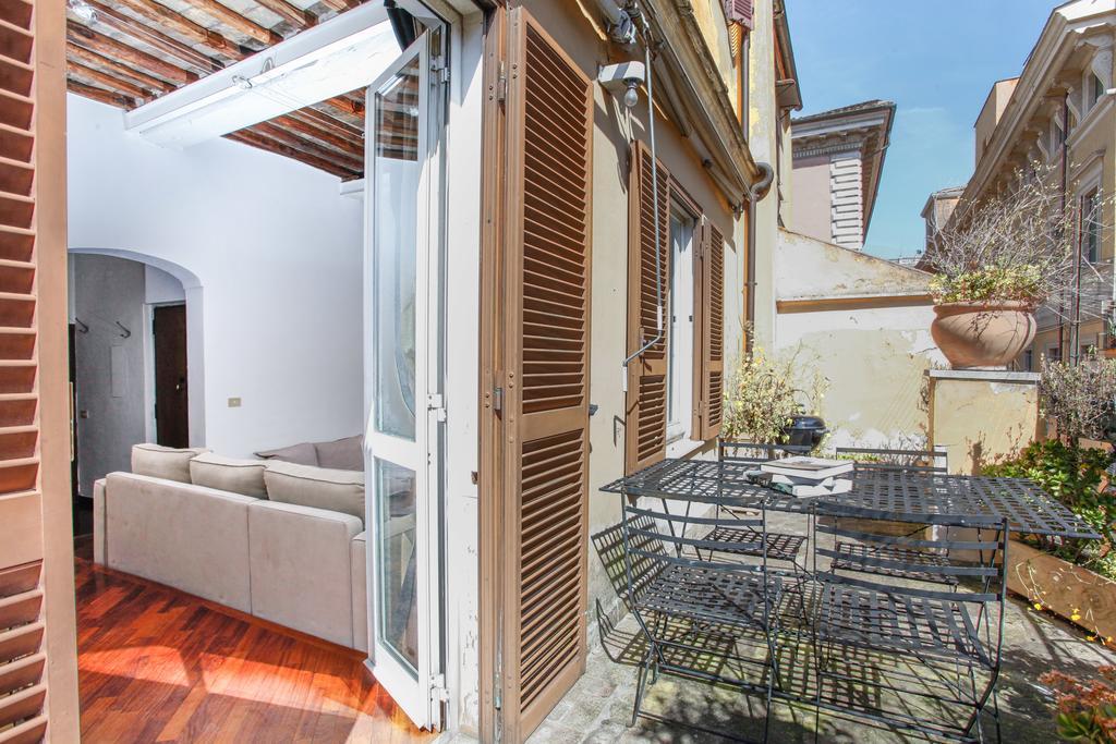 Pantheon Square Family Apartment Рим Екстер'єр фото